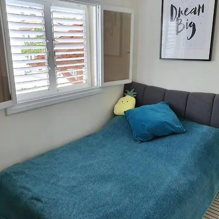 דירה מקסימה ונוחה במרכז העיר קרוב להכל Apartment Bat Yam Exterior photo